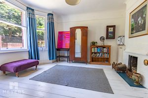 Photo 9- click for photo gallery